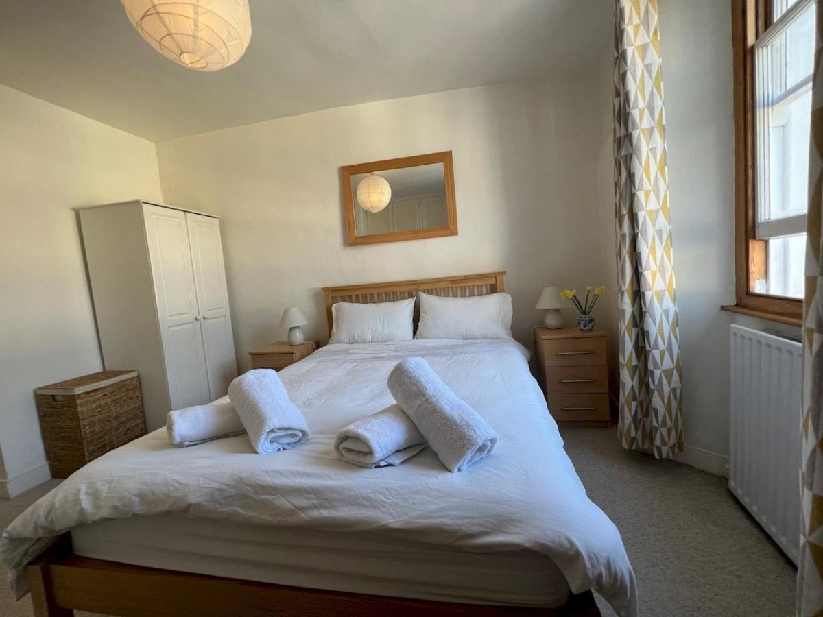 Pass The Keys 64 Church Street Characterful 2-Bed Cottage In The Heart Of Town Kingsbridge  Esterno foto