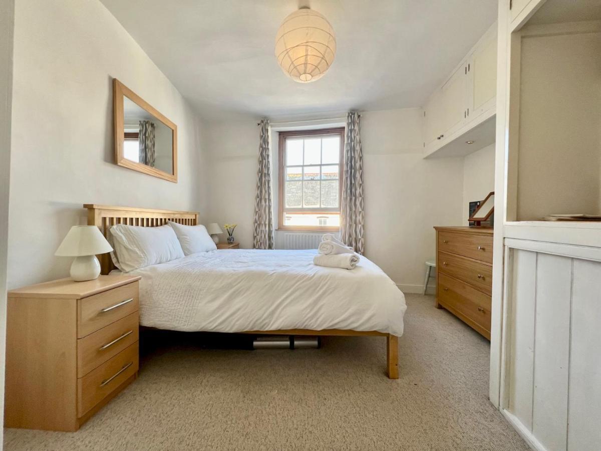 Pass The Keys 64 Church Street Characterful 2-Bed Cottage In The Heart Of Town Kingsbridge  Esterno foto