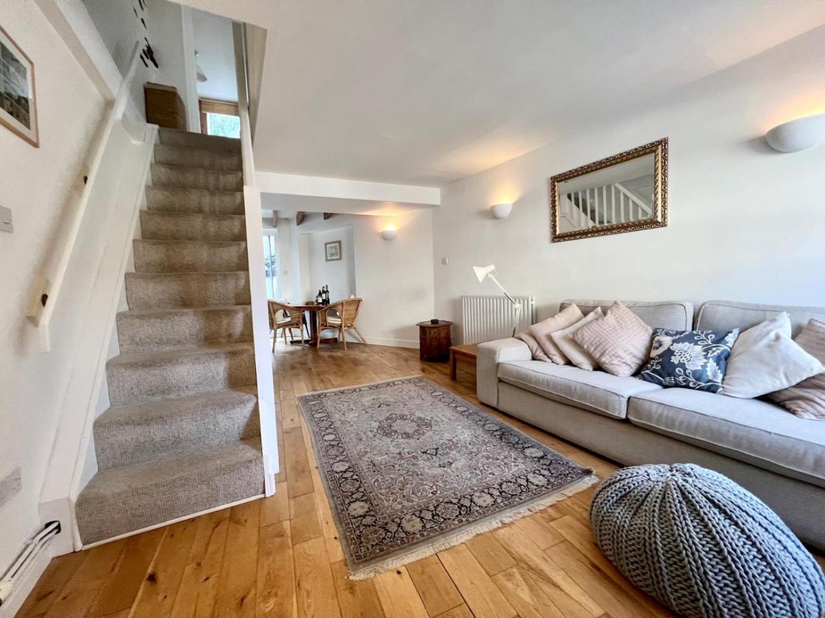 Pass The Keys 64 Church Street Characterful 2-Bed Cottage In The Heart Of Town Kingsbridge  Esterno foto