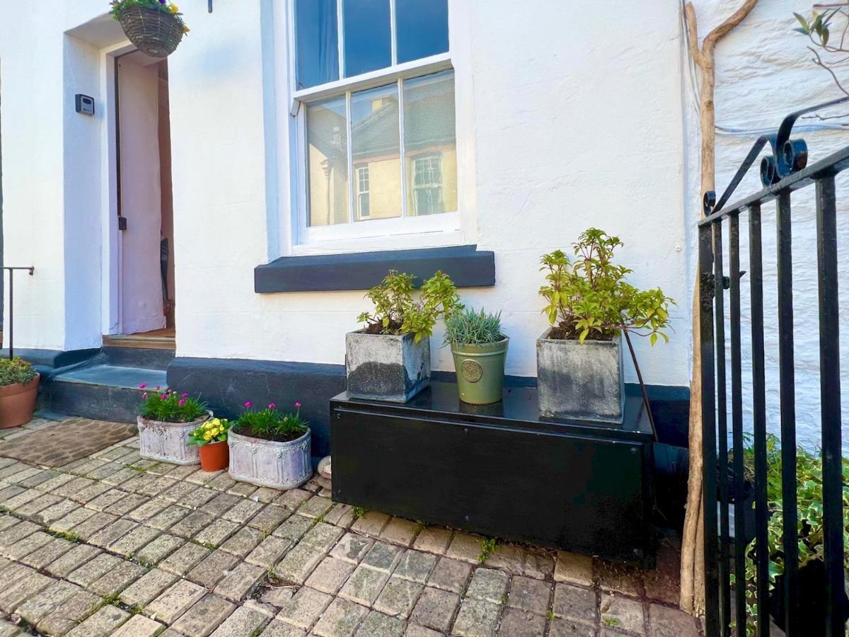 Pass The Keys 64 Church Street Characterful 2-Bed Cottage In The Heart Of Town Kingsbridge  Esterno foto