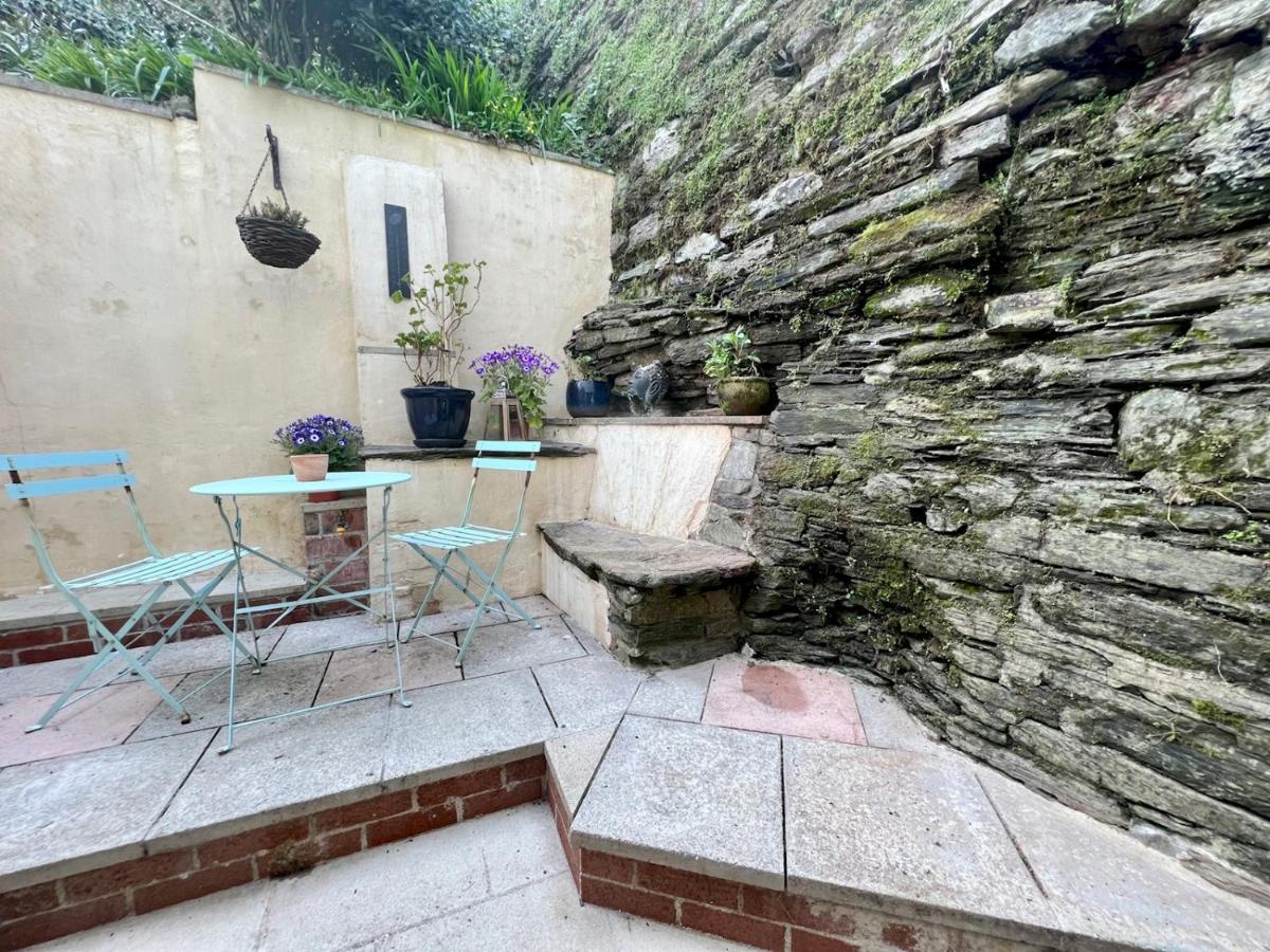 Pass The Keys 64 Church Street Characterful 2-Bed Cottage In The Heart Of Town Kingsbridge  Esterno foto