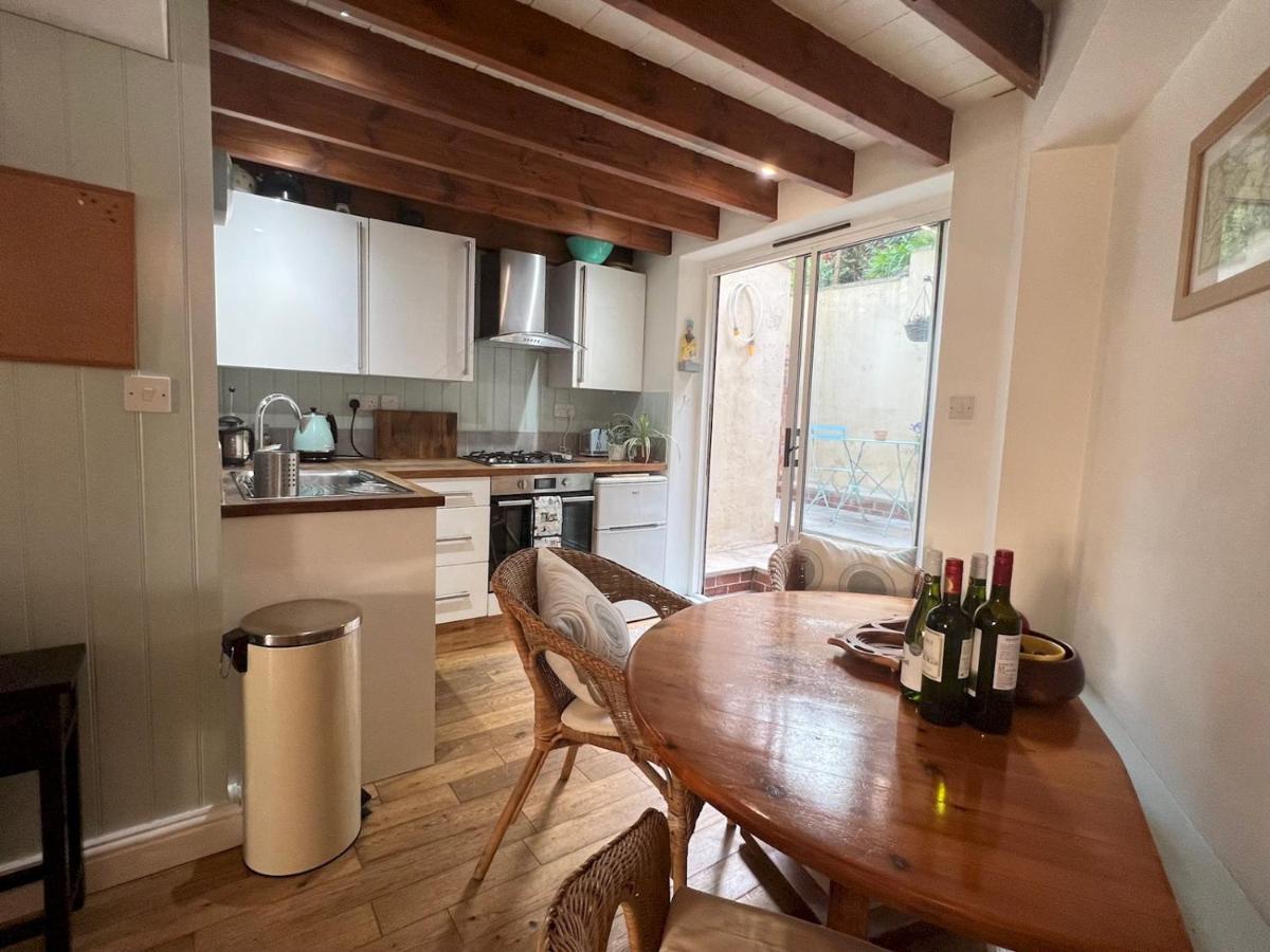 Pass The Keys 64 Church Street Characterful 2-Bed Cottage In The Heart Of Town Kingsbridge  Esterno foto